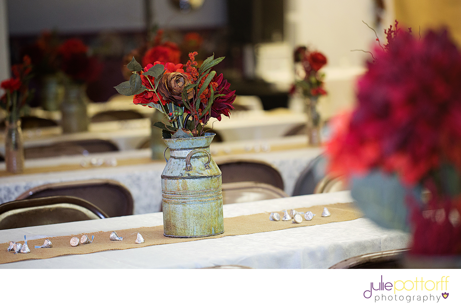 rustic fall wedding decor